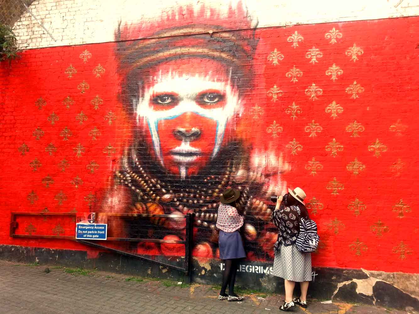 Grafite-em-Camden-Town,-Londres