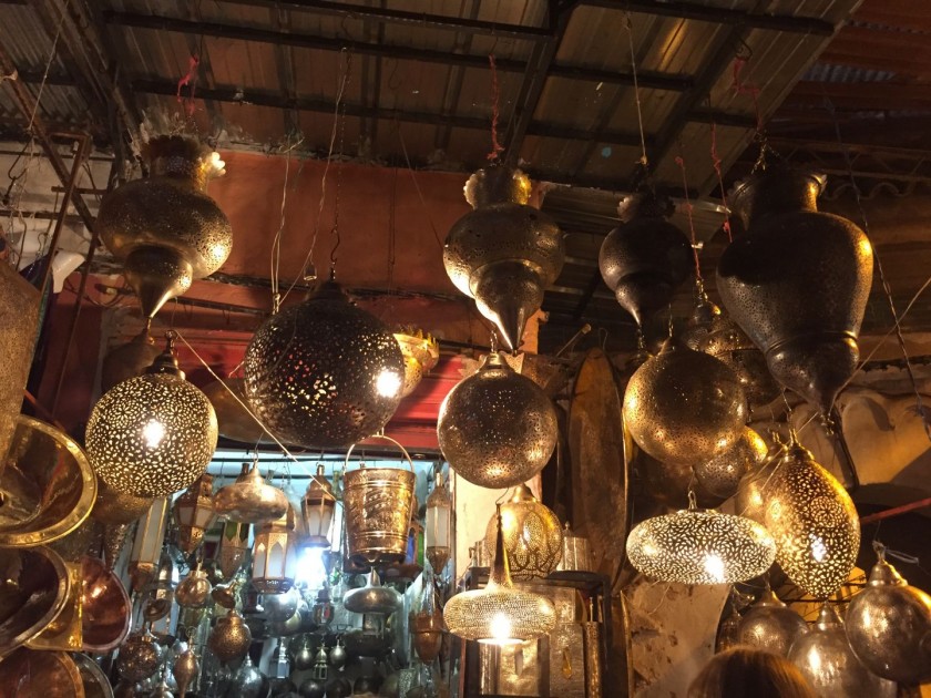 Souk em Marrakesh- O paraíso das luminárias